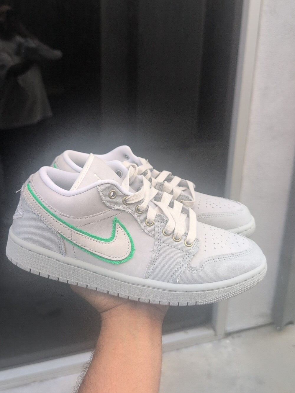 Nike Air Jordan 1 Low SE Distressed Light Smoke Grey (Women's) Size 9 NWOB